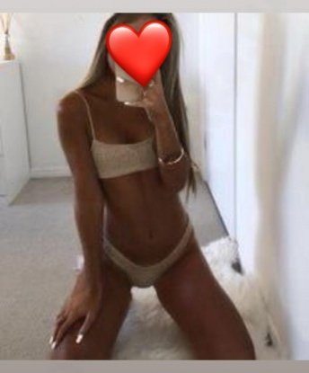😘 Моя креативность позволит нам придумать яркие моменты вместе. У меня широкий спектр услуг, чтобы удовлетворить все твои фантазии. 😉 Не теряй время, встретимся и получим массу удовольствия. Мои фото говорят сами за себя, и мои отзывы подтверждают, что я лучшая в Москве! 🌟 Жду звонка! 💋 Оксана